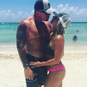 Meet your Posher, Eva